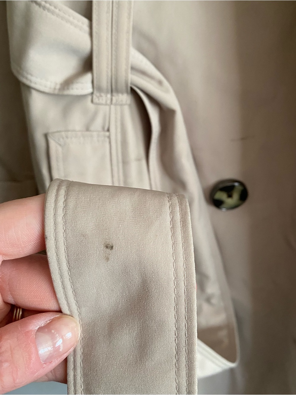 London Fog Cream Trench Coat - Picture 9 of 15